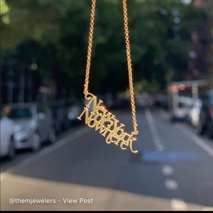 THE NEW YORK OR NOWHERE NAMEPLATE NECKLACE (The M X NYON)
